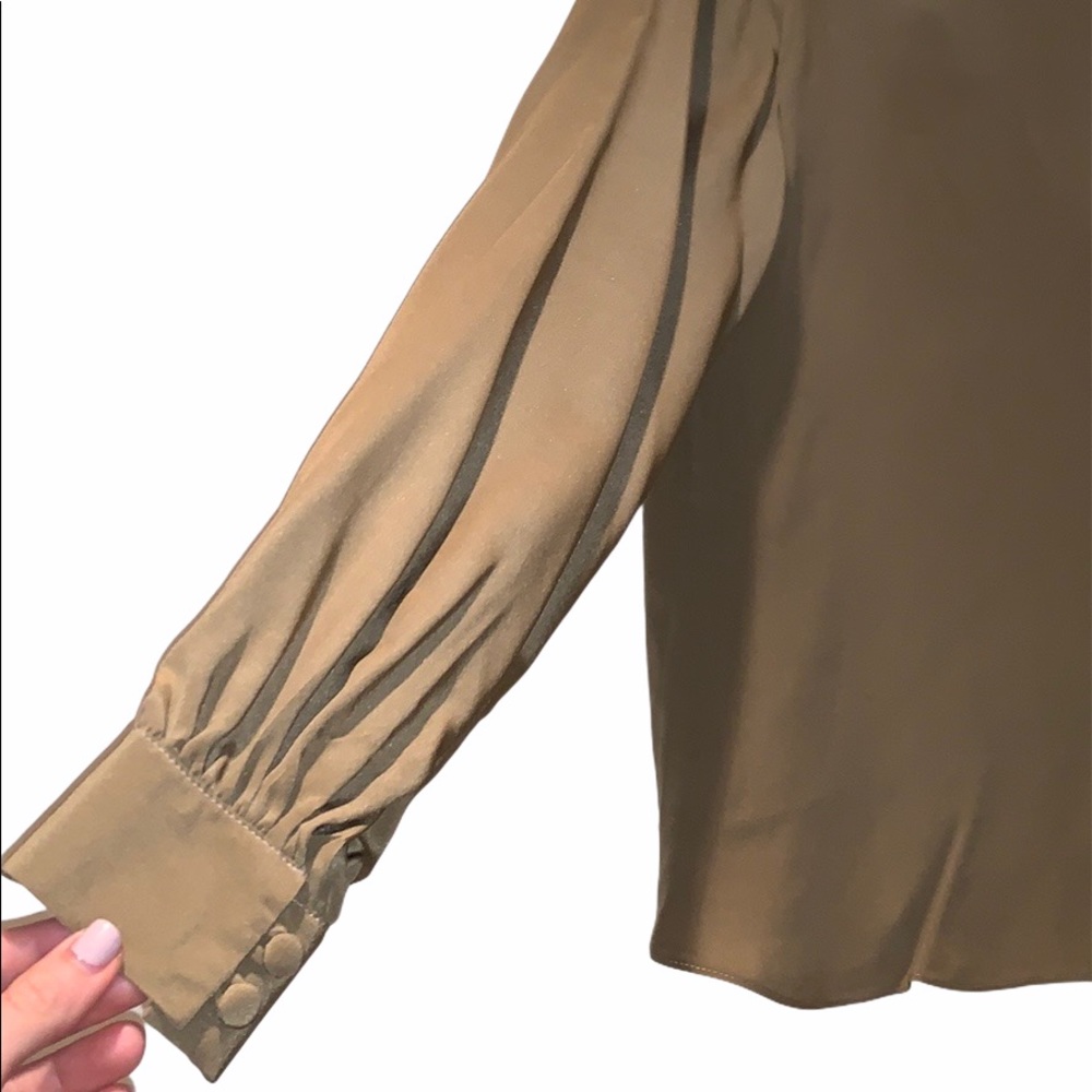 long sleeve 100% silk beige/tan blouse in size M - Picture 3 of 5